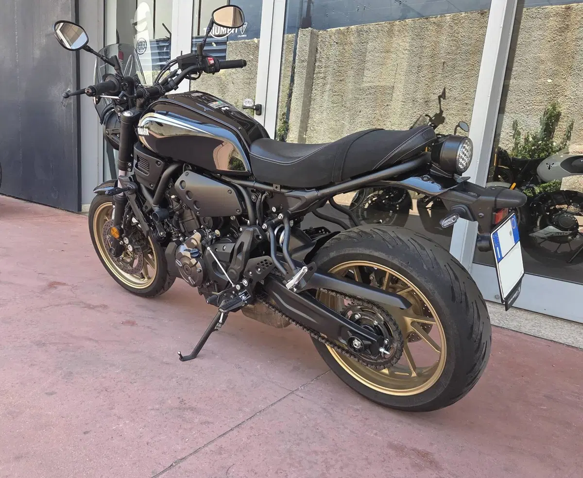 Yamaha XSR 700 (2022 - 26) (8)