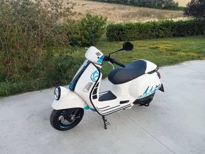 Vespa Vespa 140th of Piaggio (2024) usata
