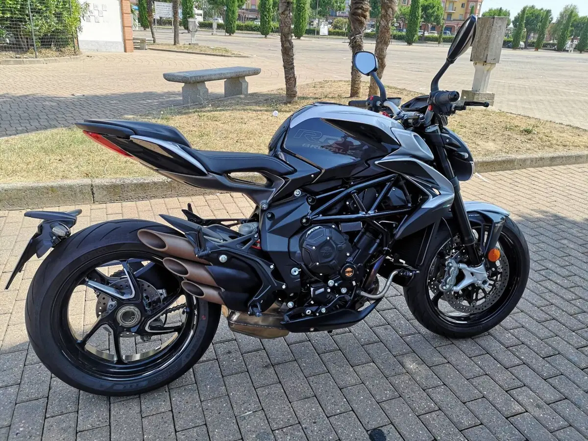 MV Agusta Brutale 800 RR (2021 - 25) (5)