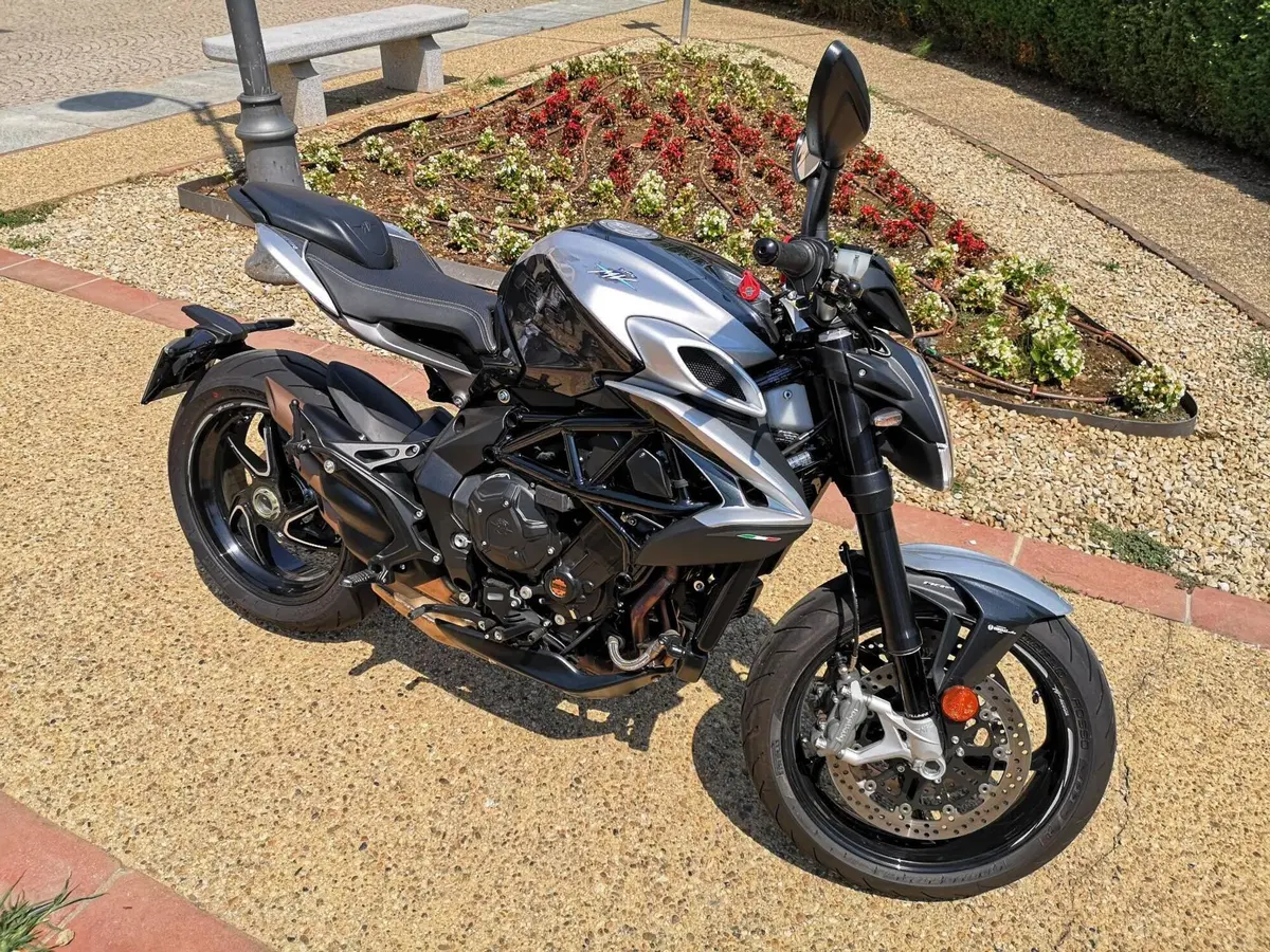 MV Agusta Brutale 800 RR (2021 - 25) (7)