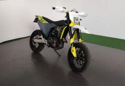 Husqvarna 701 Supermoto (2023 - 25) usata