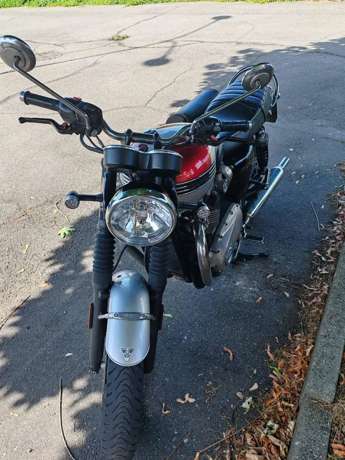 Triumph Bonneville T120 (2016 - 20) (2)