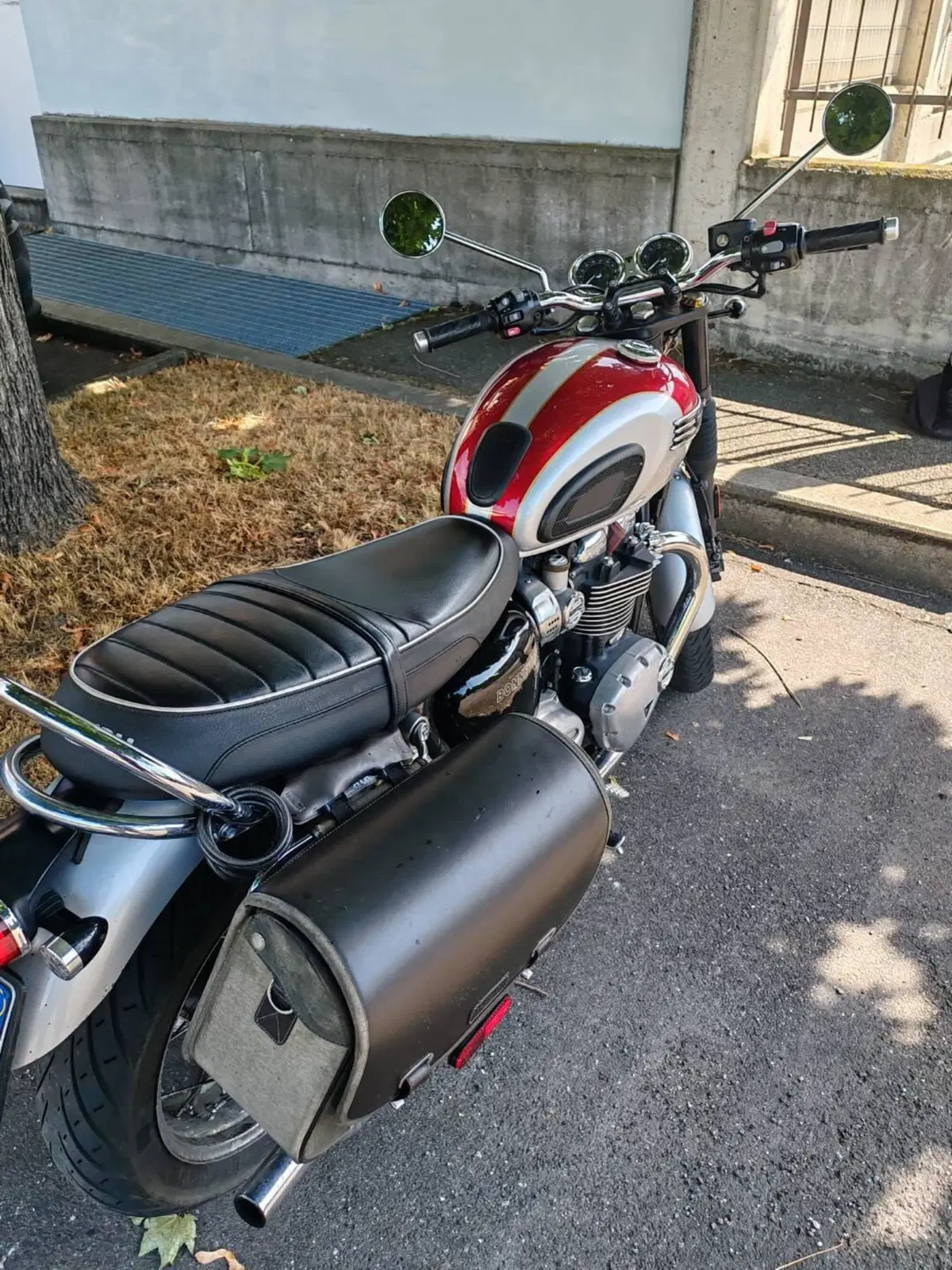 Triumph Bonneville T120 (2016 - 20) (3)
