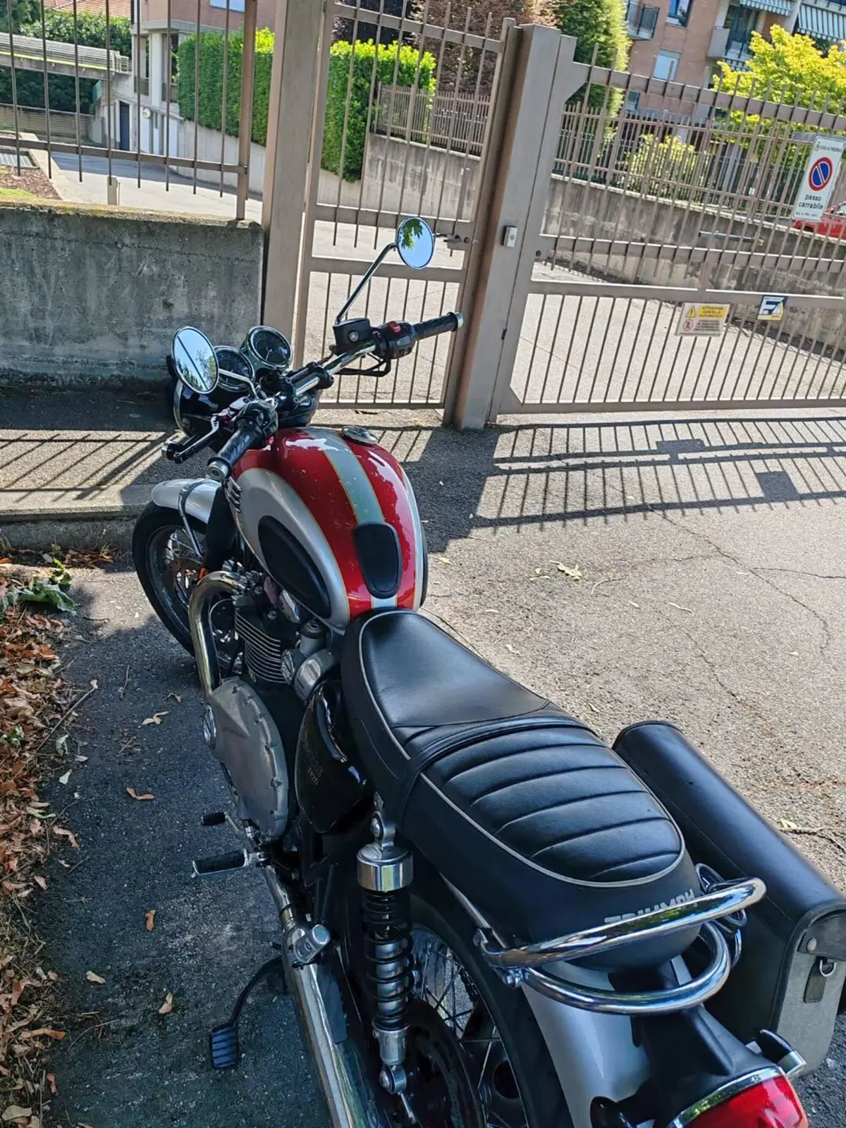 Triumph Bonneville T120 (2016 - 20) (4)