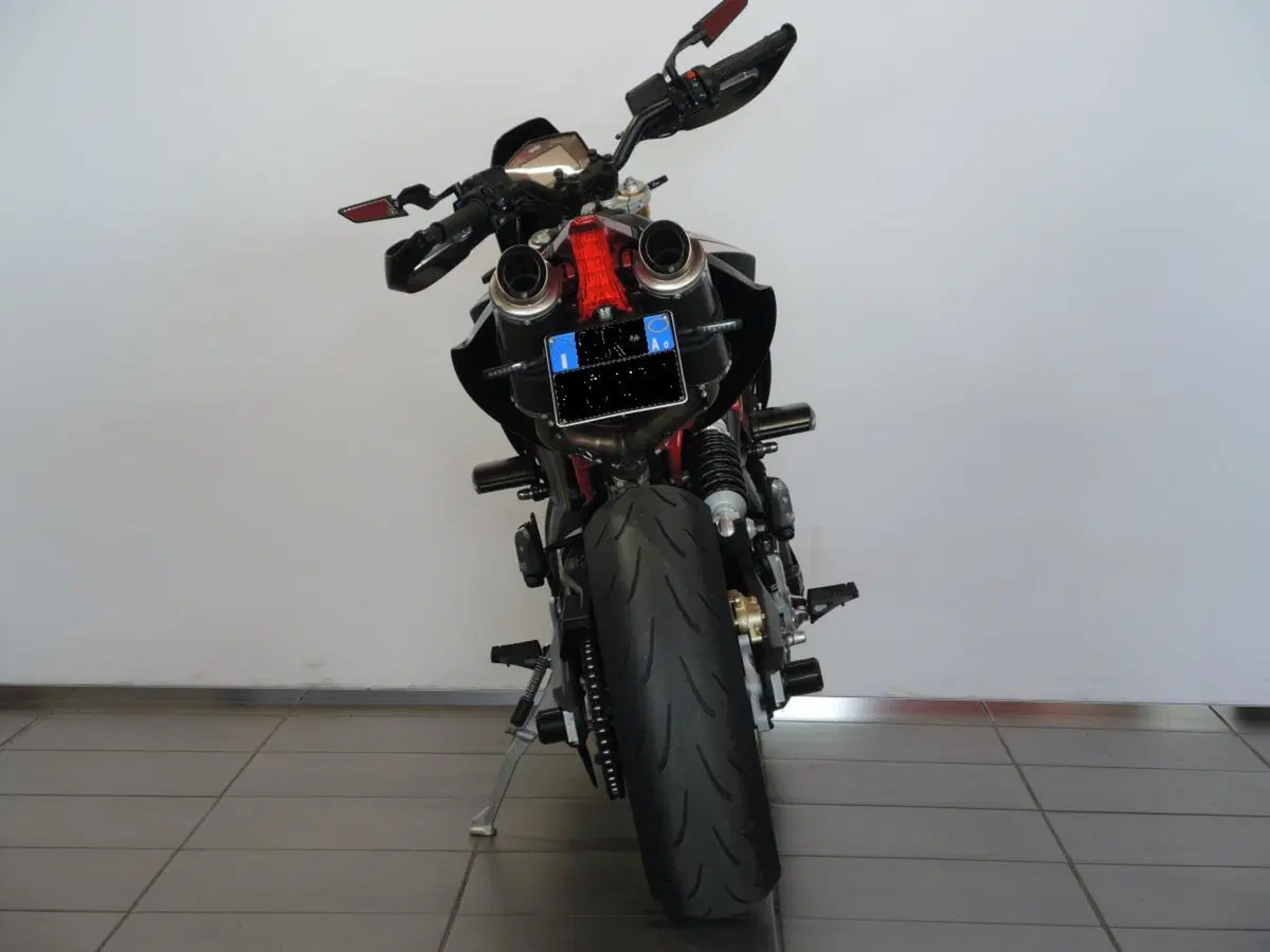 Aprilia Dorsoduro 900 (2017 - 20) (4)