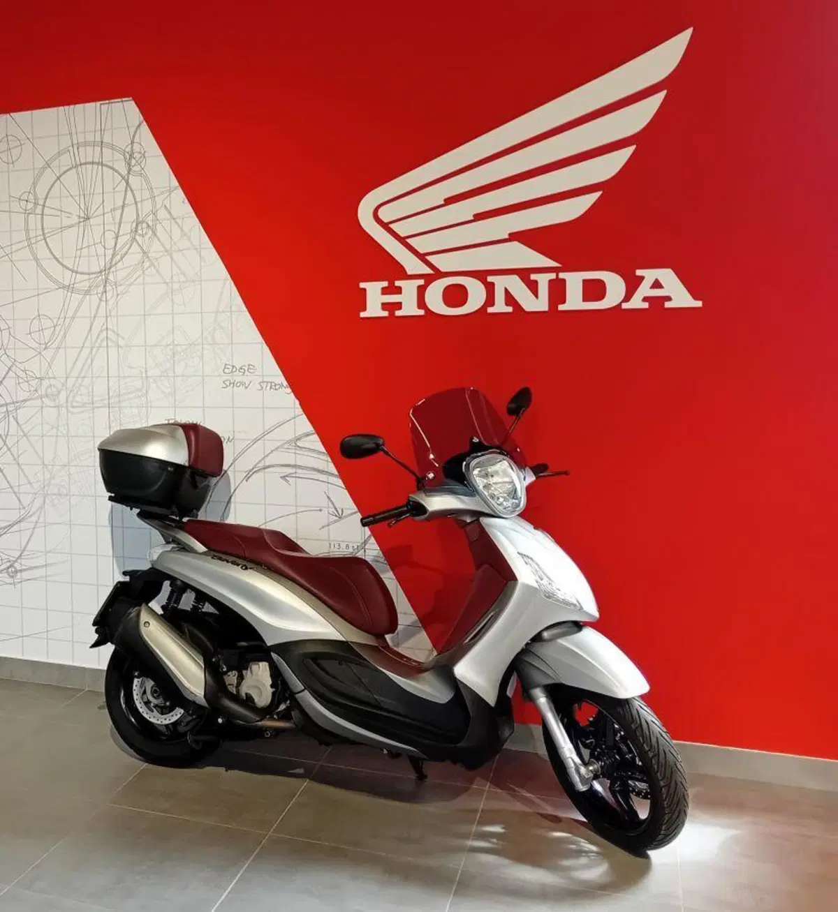 Piaggio Beverly 350 SportTouring ie ABS (2011 - 17)