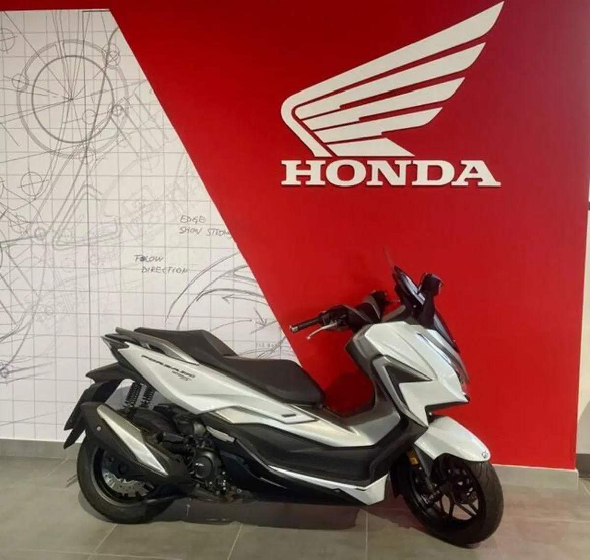 Honda Forza 350 (2022 - 24) (2)