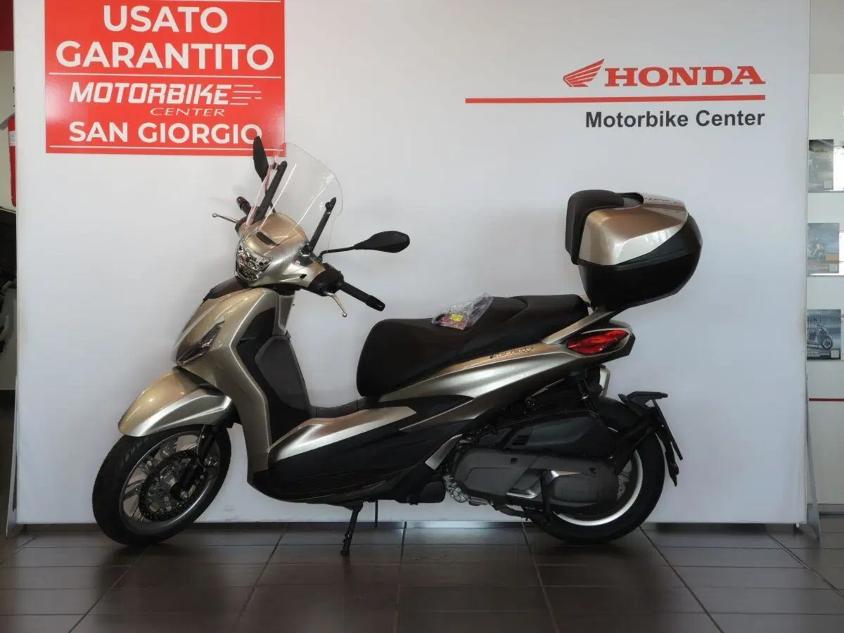 Piaggio Beverly 400 ABS-ASR (2021 - 24) (3)