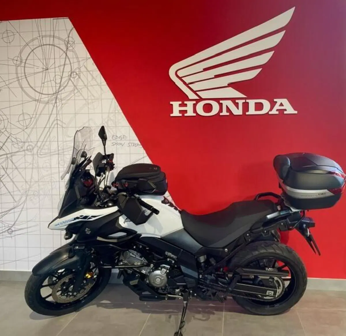 Suzuki V-Strom 650 (2021 - 25) (2)