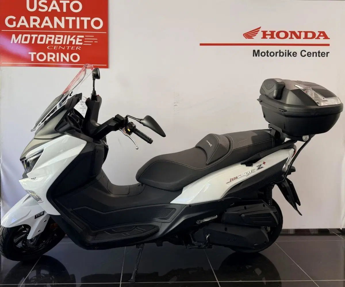 Sym Joymax 300 Z+ (2021 - 24) (2)