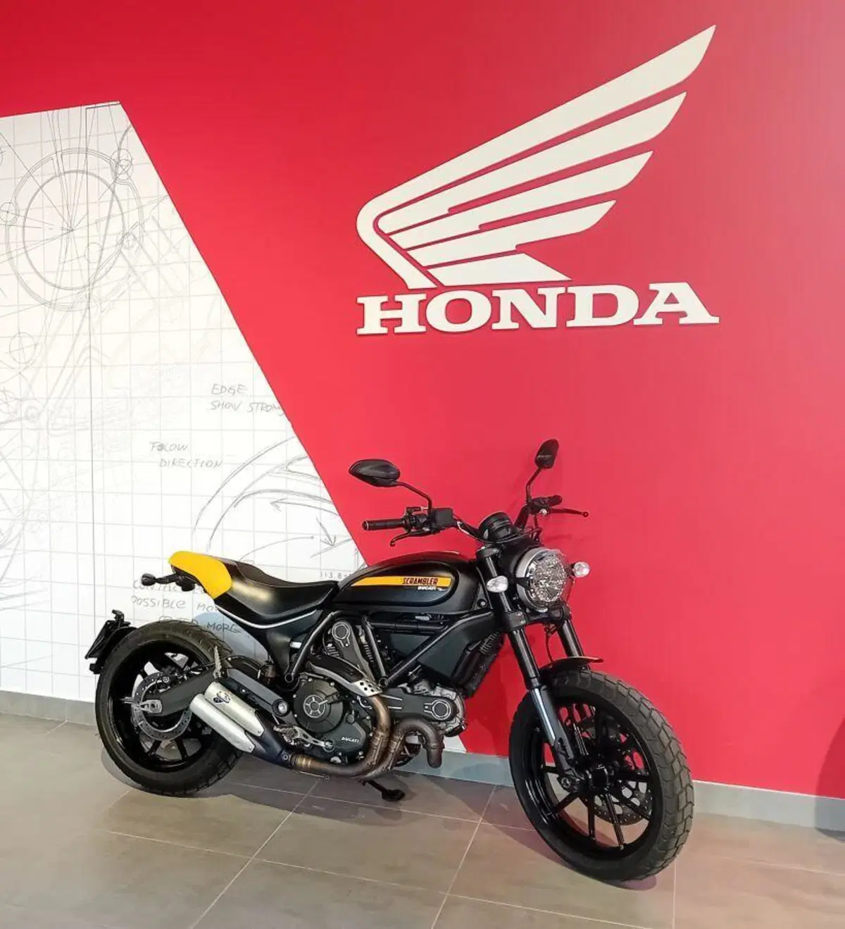 Ducati Scrambler 800 Full Throttle (2015 - 16)