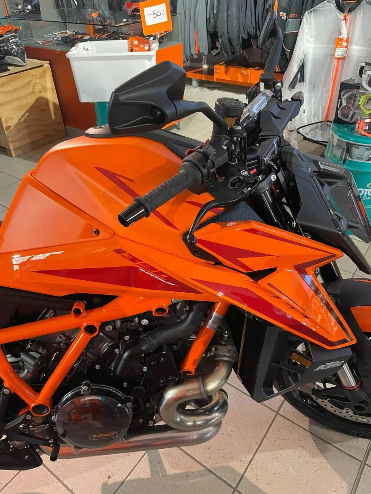 KTM 1390 Super Duke R (2024 - 26) (3)