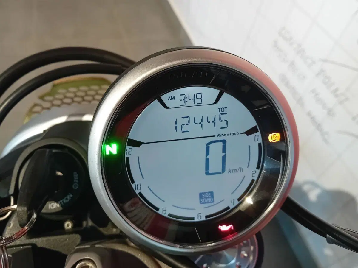Ducati Scrambler 800 Full Throttle (2015 - 16) (4)