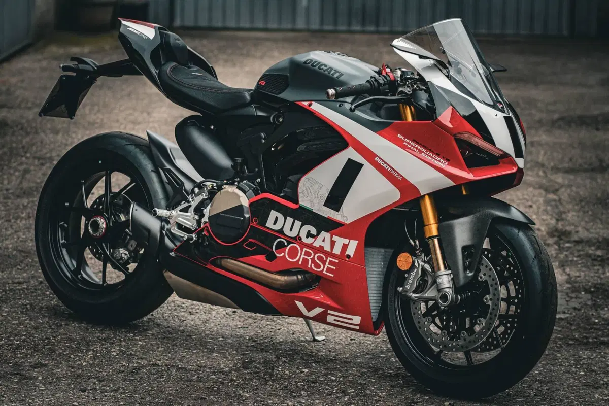 Ducati Panigale V2 Superquadro Final Edition (2024) (4)