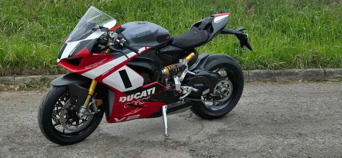 Ducati Panigale V2 Superquadro Final Edition (2024) (5)