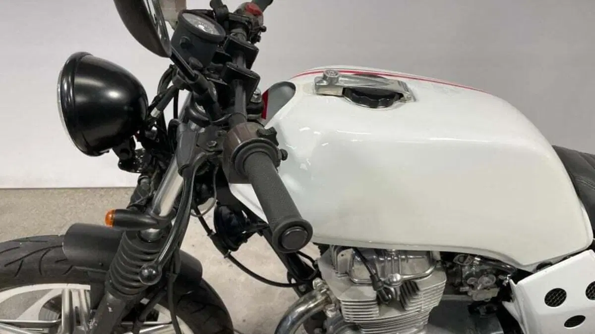 Honda CB 400 Four (9)