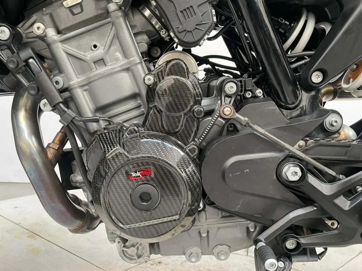 KTM 890 Duke (2021 - 23) (10)