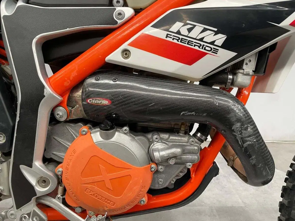 KTM Freeride 250 R (2013 - 17) (8)