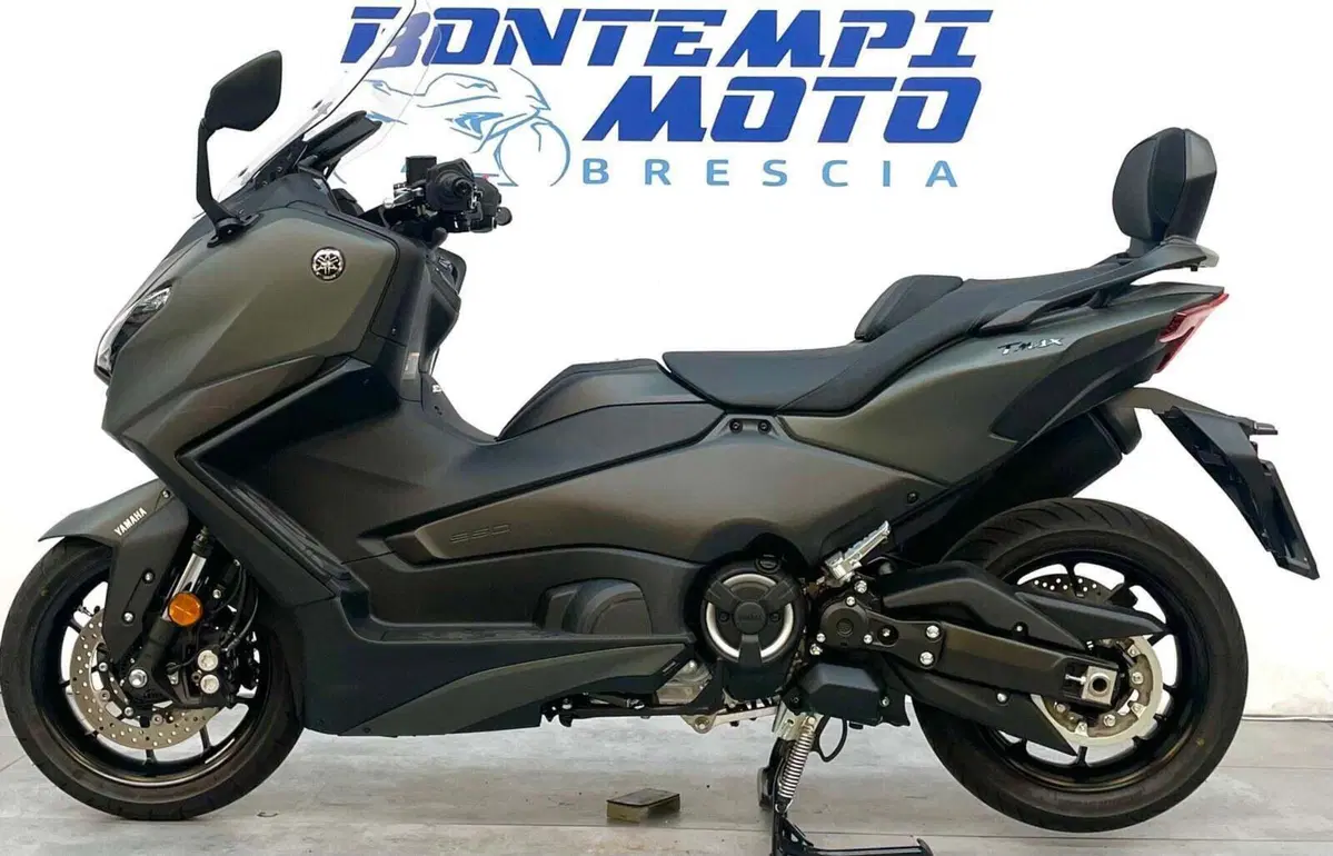 Yamaha T-Max 560 (2025 - 26) (2)