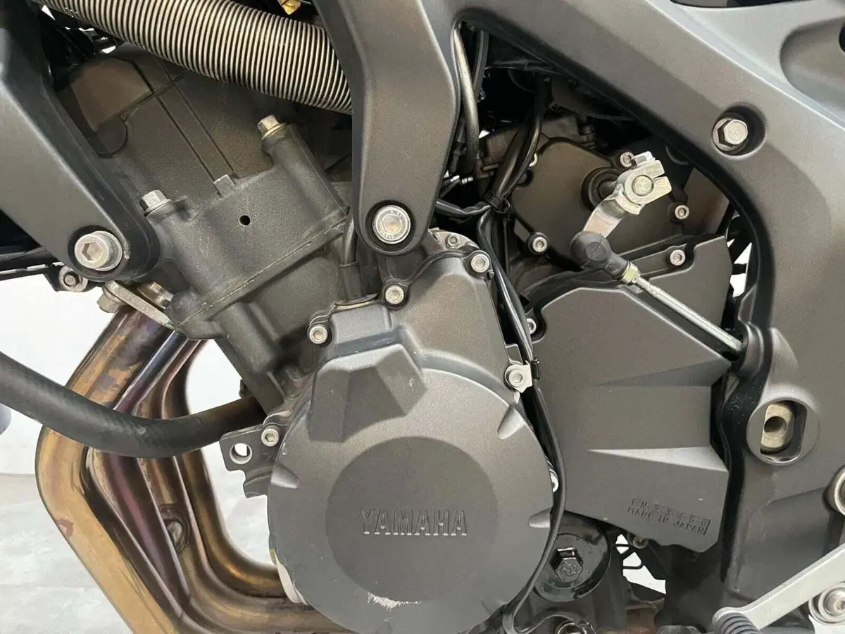 Yamaha FZ6 (2004 - 07) (11)