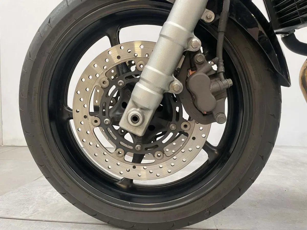 Yamaha FZ6 (2004 - 07) (16)