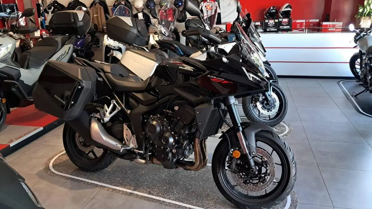 Honda CB 1000 GT (2026) (3)