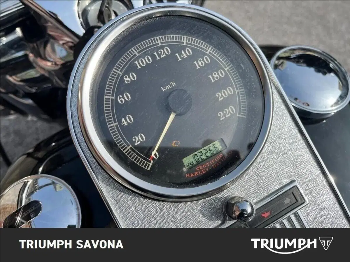 Harley-Davidson 1450 Road King Classic (2003 - 05) - FLHRCI (7)