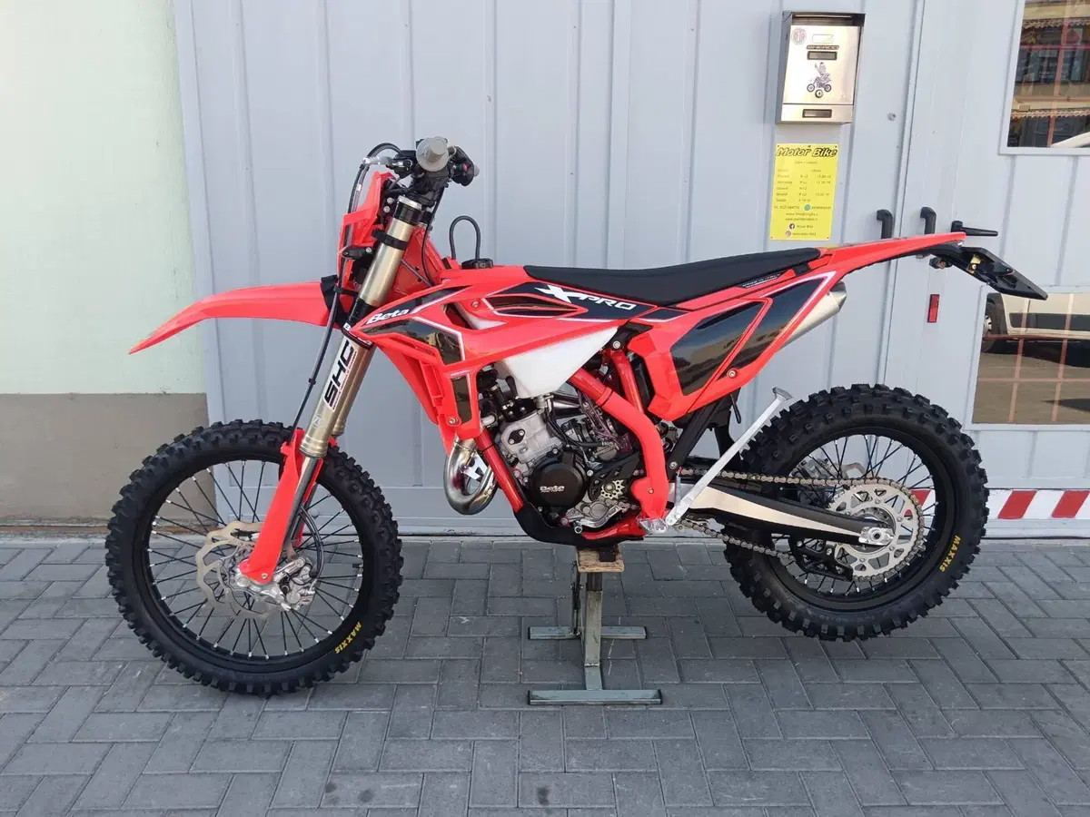 Betamotor RR X-PRO 125 2T Enduro (2027) (2)