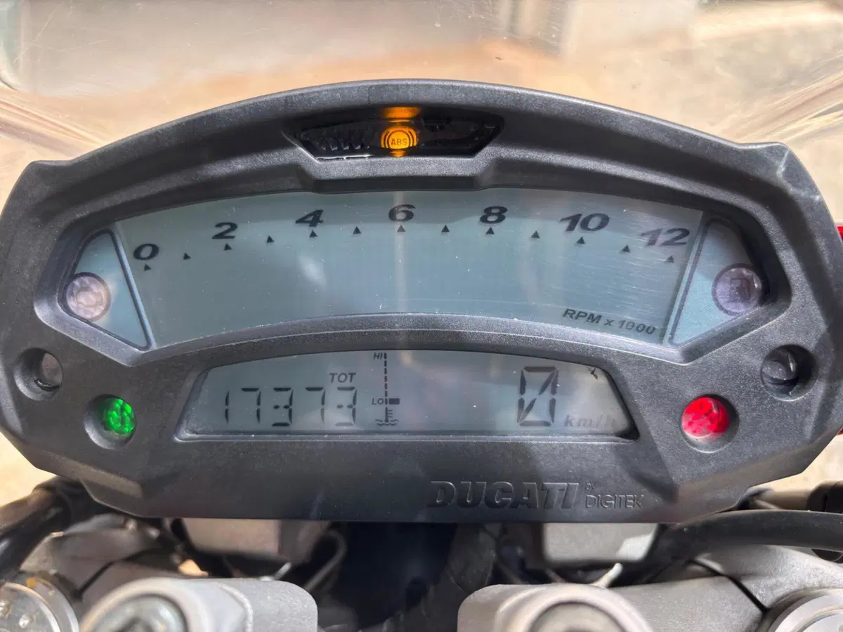 Ducati Monster 796 ABS (2010 - 14) (2)