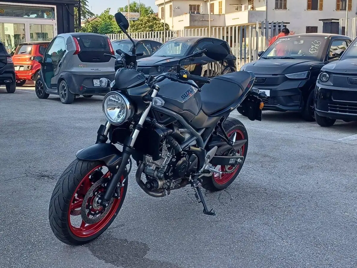 Suzuki SV650 (2021 - 24) (3)