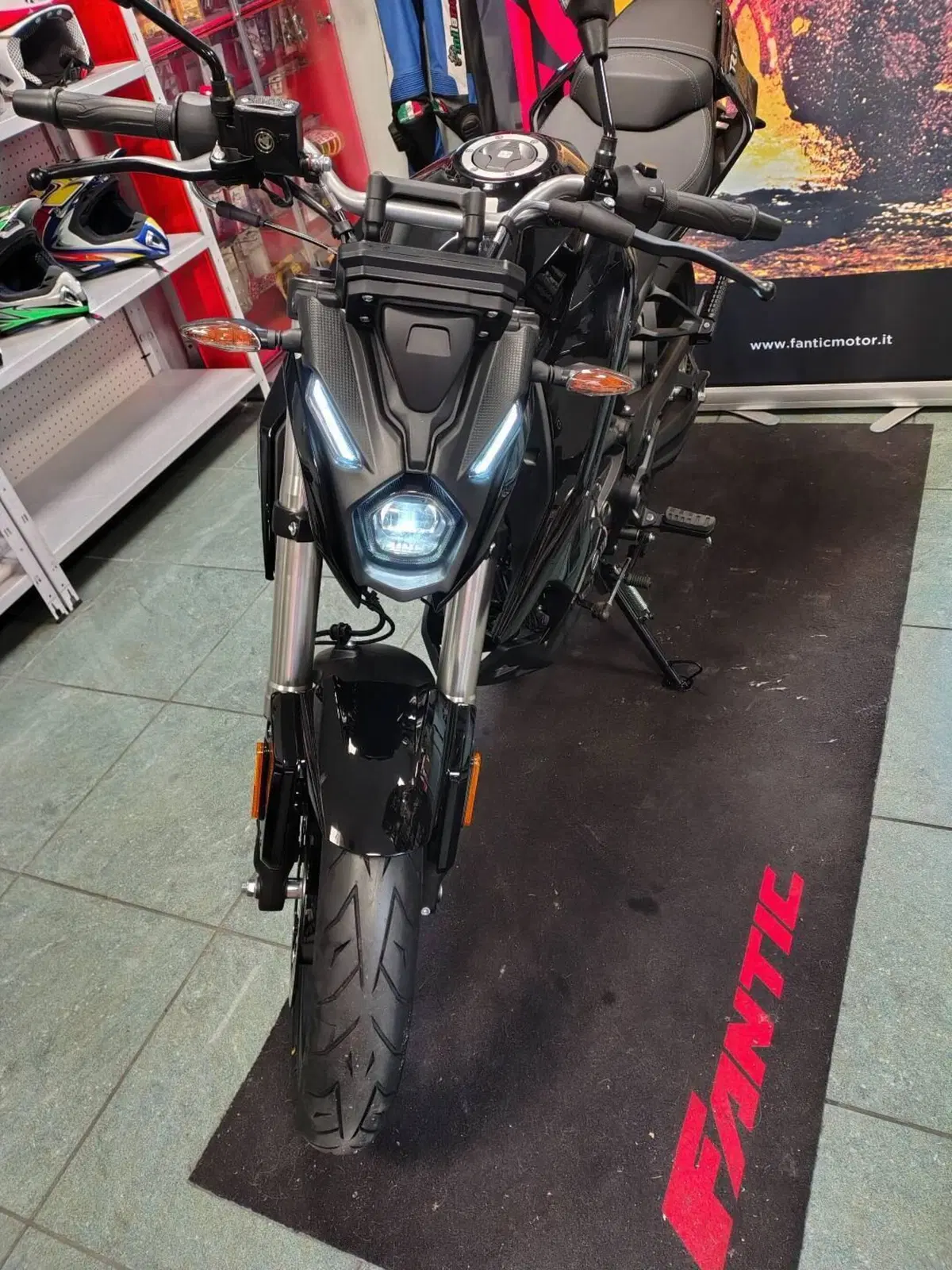 Voge Brivido 125R (2023 - 26) (4)