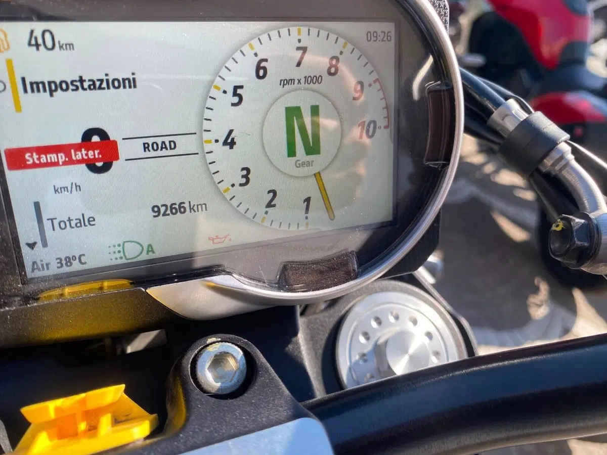 Ducati Scrambler 800 Icon Dark (2021 - 22) (3)