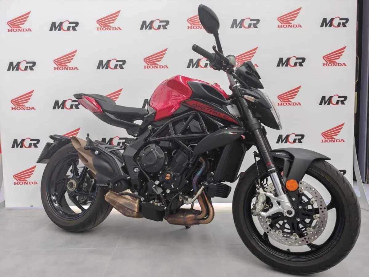 MV Agusta Brutale 800 R (2023 - 25) (2)