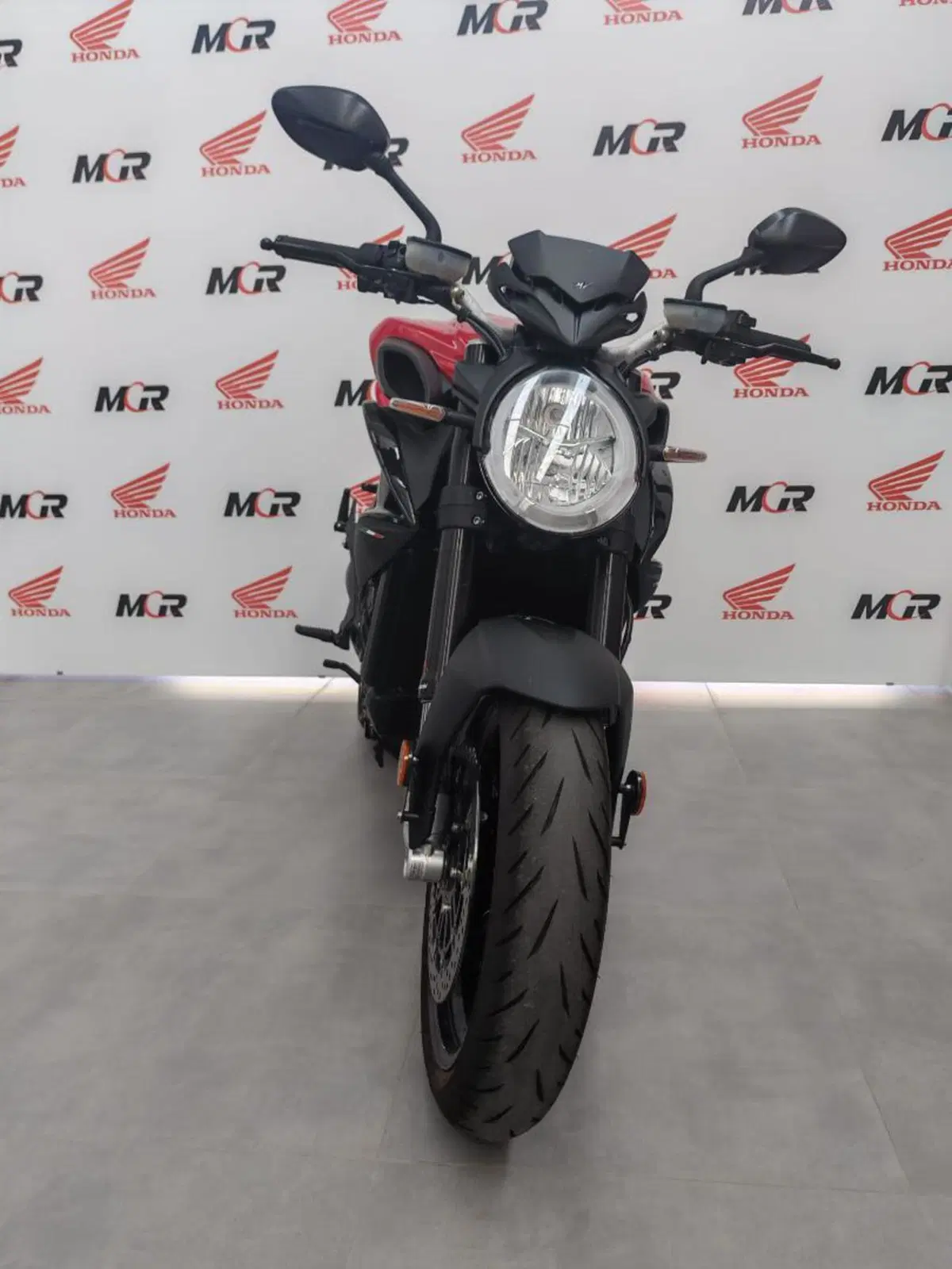 MV Agusta Brutale 800 R (2023 - 25) (4)
