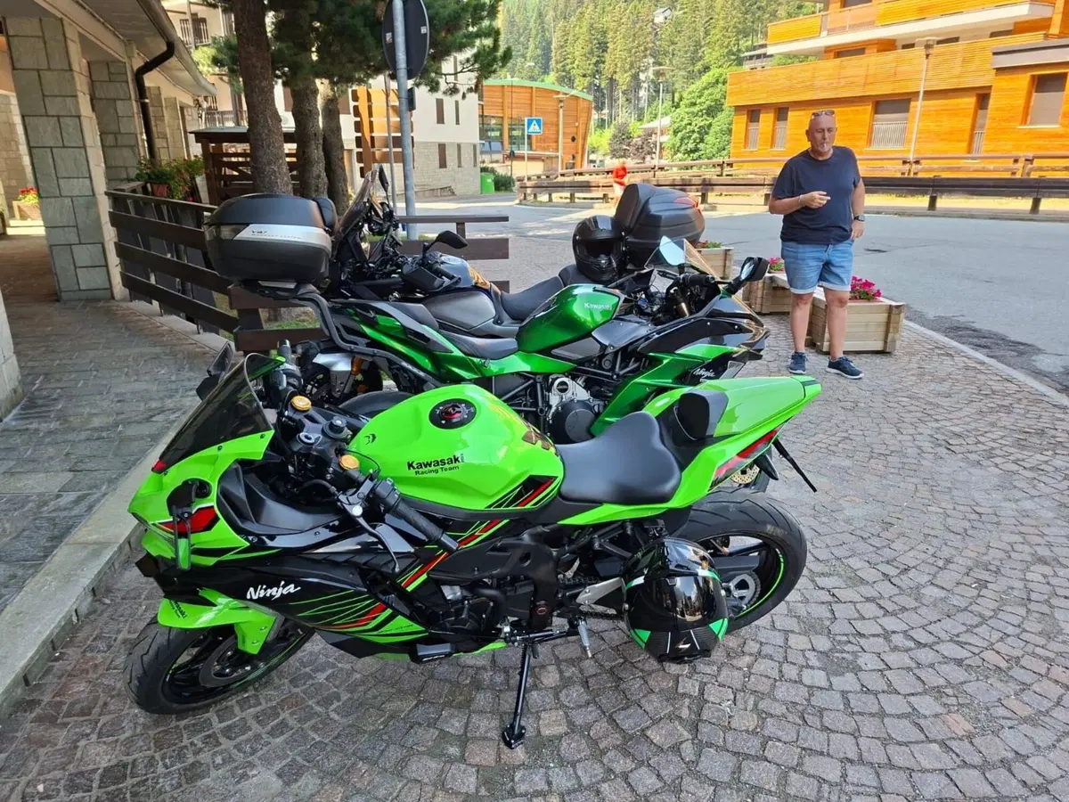 Kawasaki Ninja ZX-4RR (2024 - 26) (4)