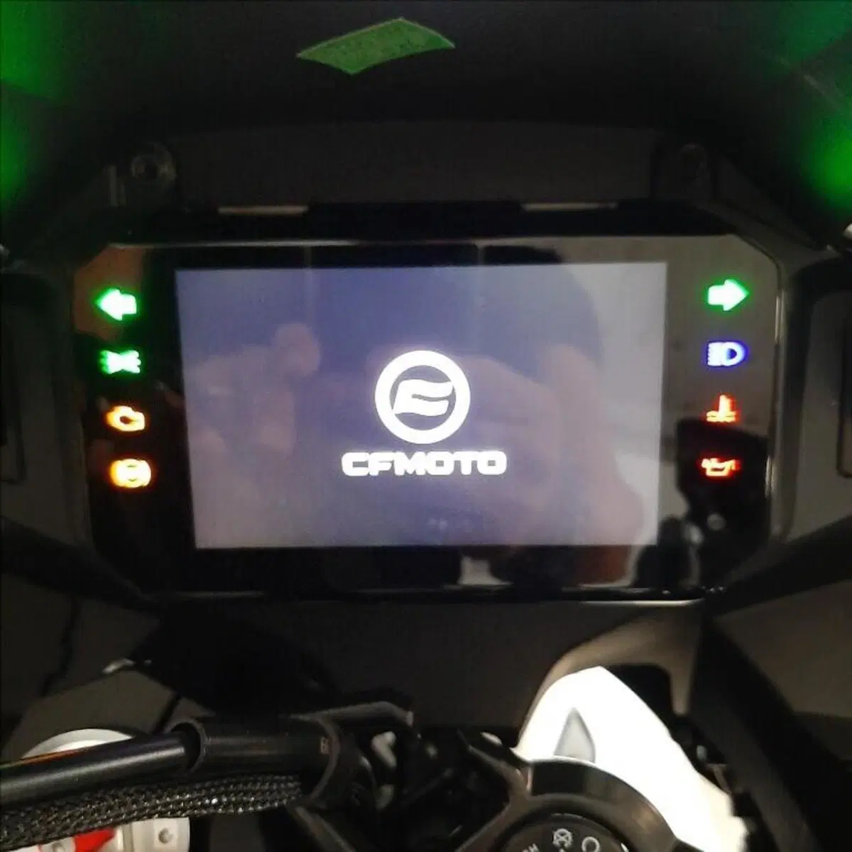 CFMOTO 700MT (2024 - 26) (5)