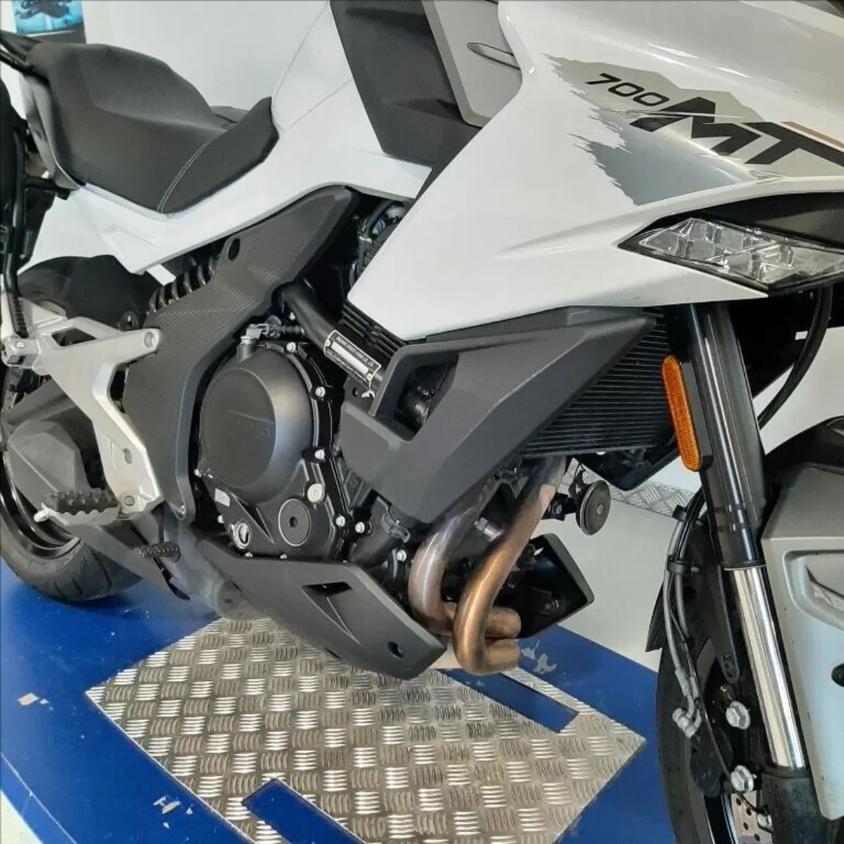 CFMOTO 700MT (2024 - 26) (13)