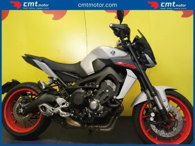 Yamaha MT-09 (2017 - 20) usata