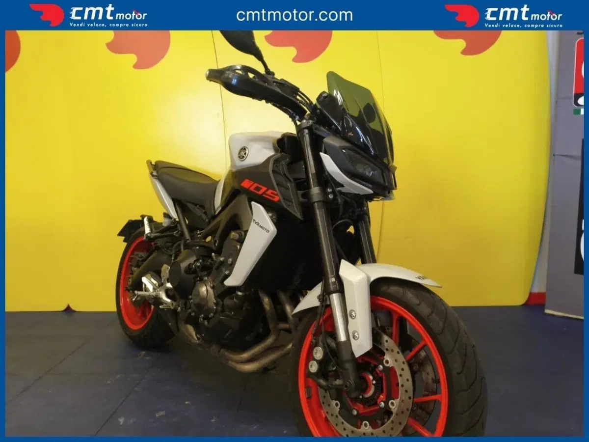 Yamaha MT-09 (2017 - 20) (2)