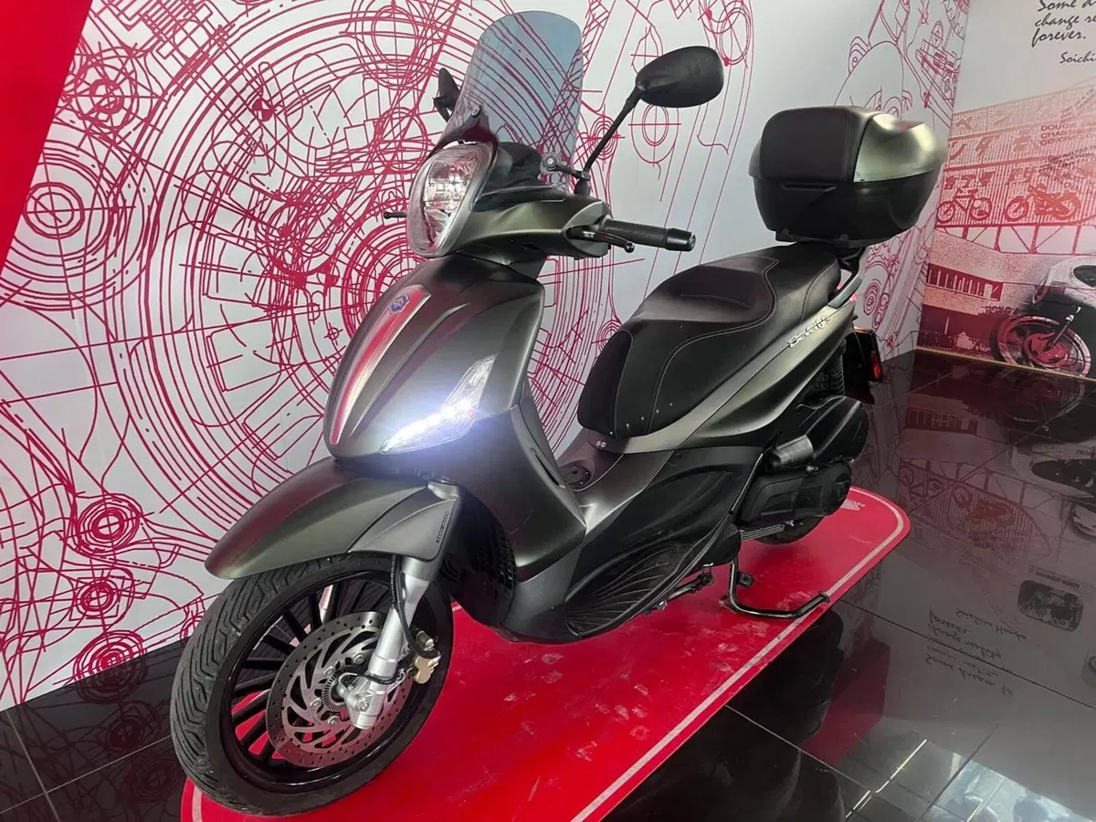 Piaggio Beverly 300 S i.e. ABS-ASR (2016 - 20) (4)