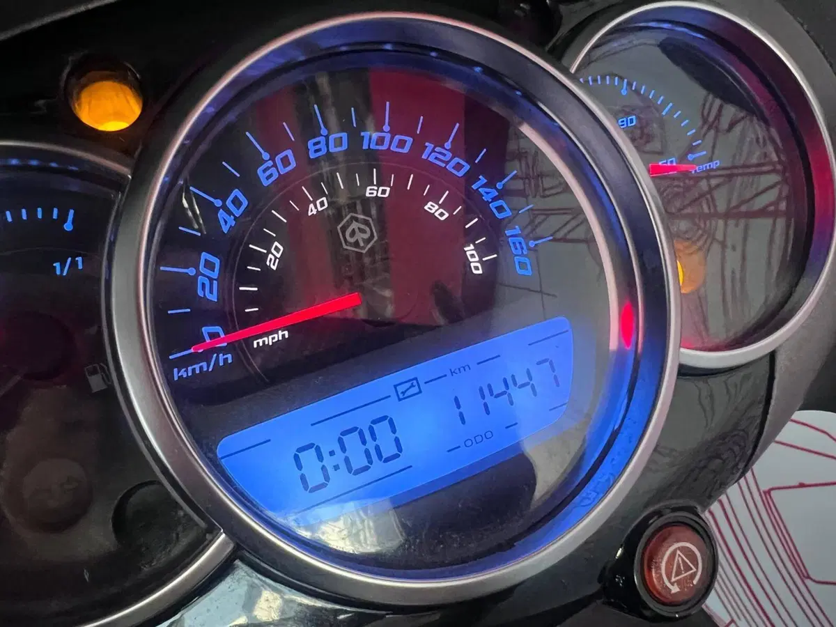 Piaggio Beverly 300 S i.e. ABS-ASR (2016 - 20) (7)