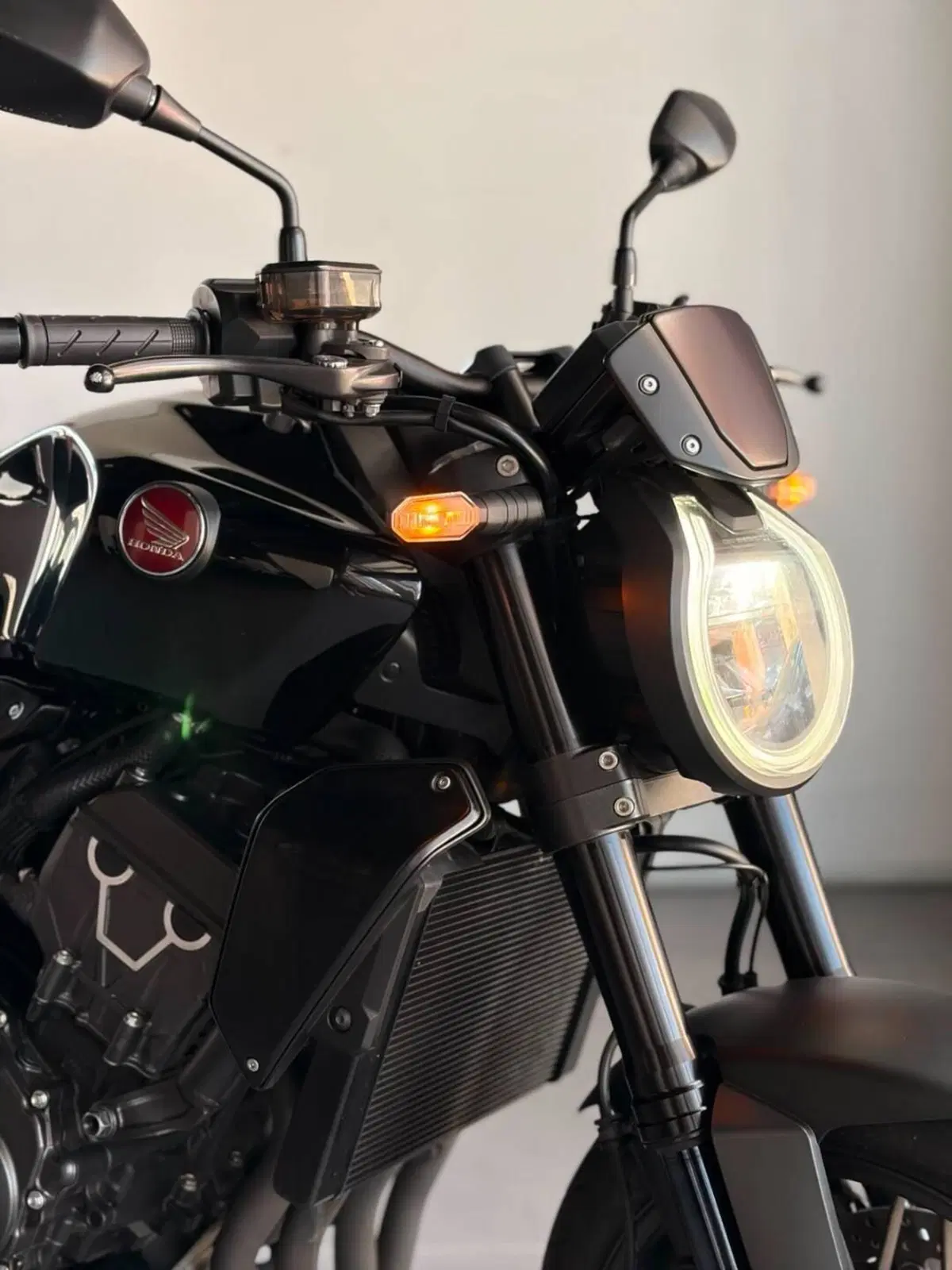 Honda CB 1000 R Black Edition (2021 - 25) (2)