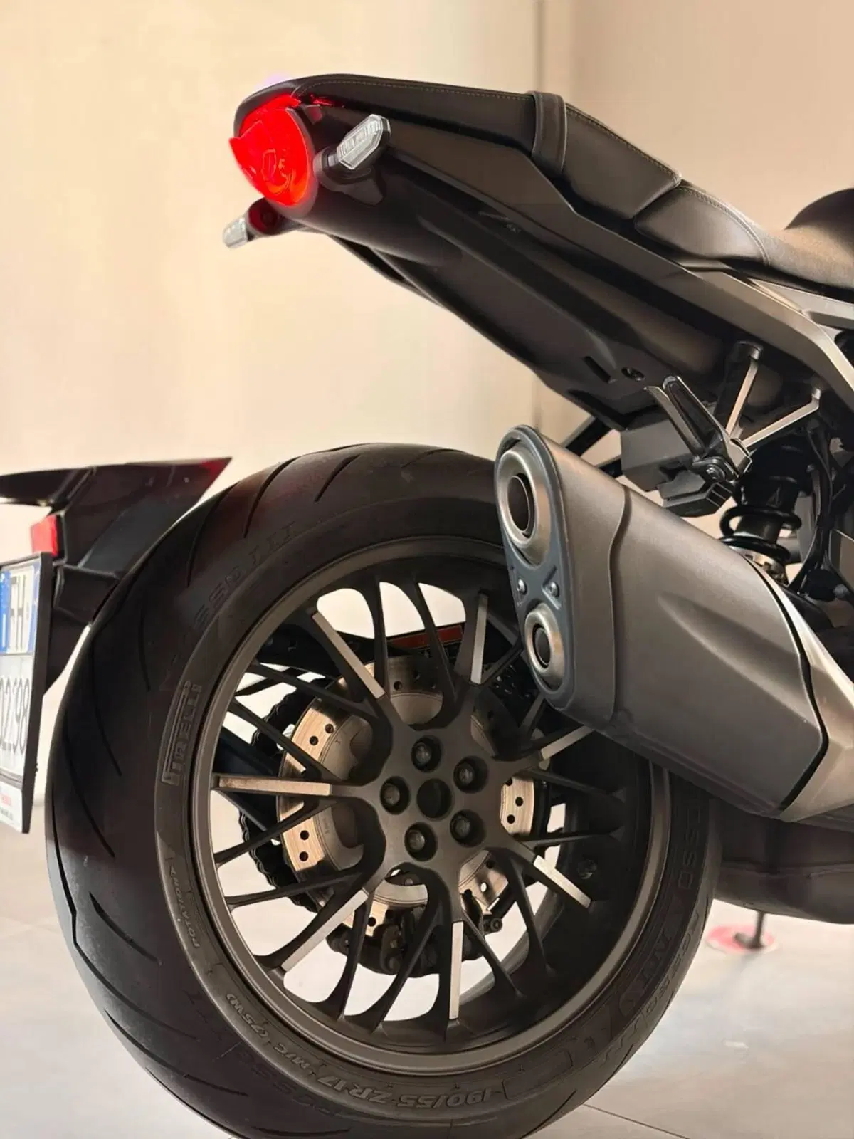 Honda CB 1000 R Black Edition (2021 - 25) (4)