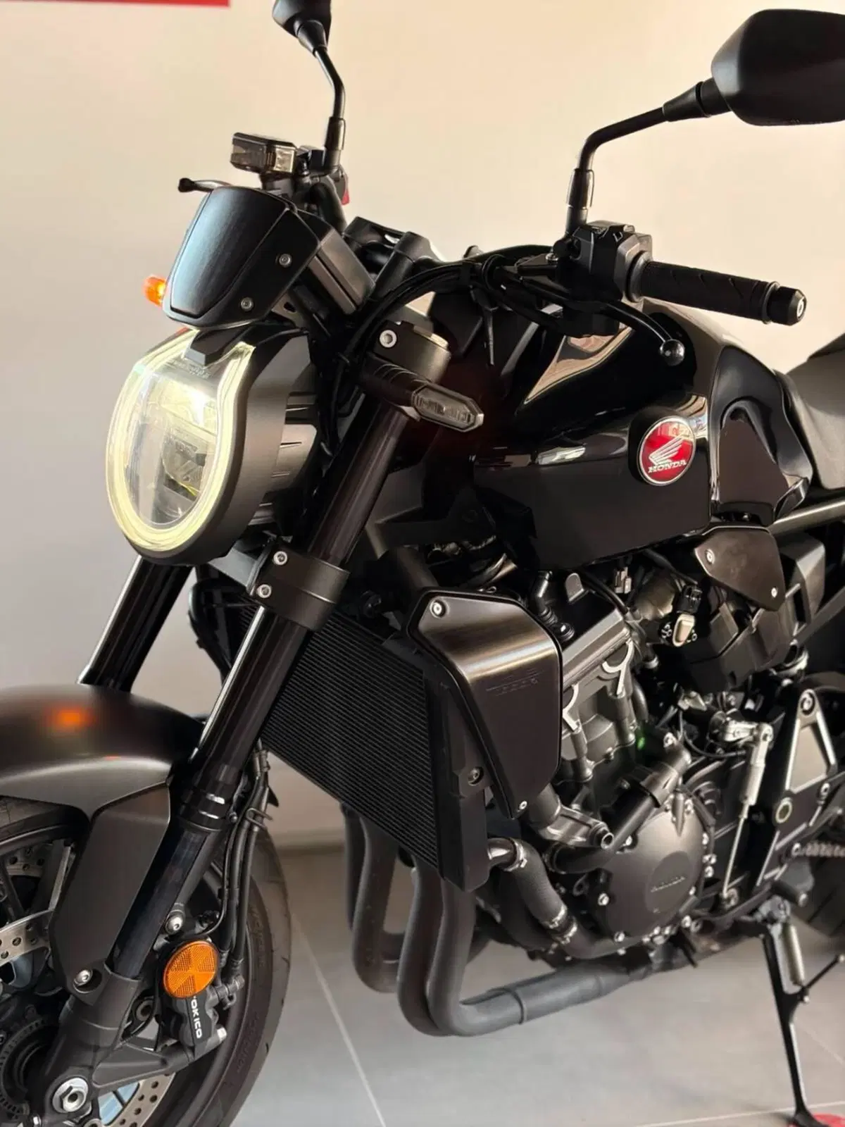 Honda CB 1000 R Black Edition (2021 - 25) (8)