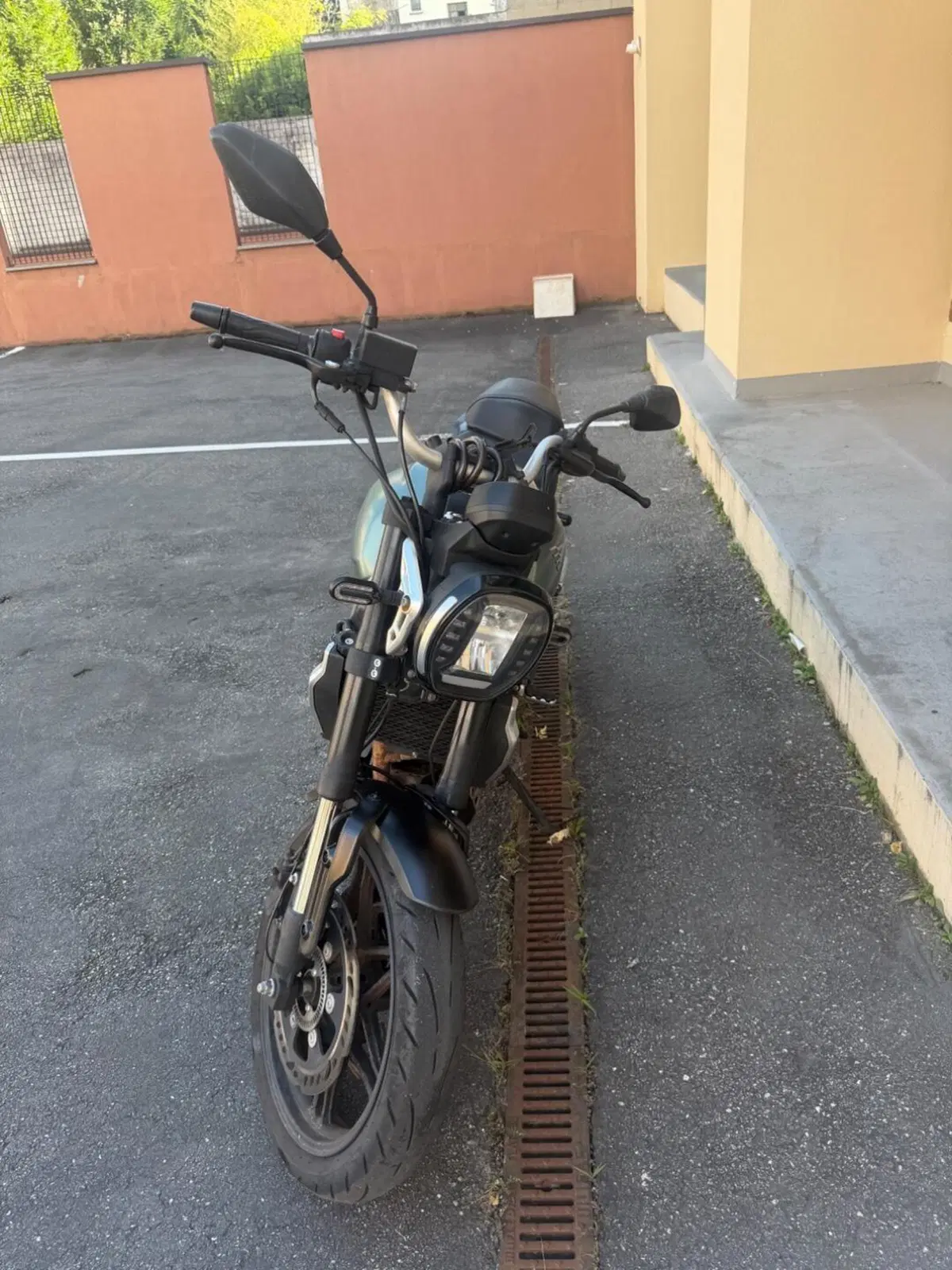 Voge Trofeo 300AC (2021 - 26) (3)