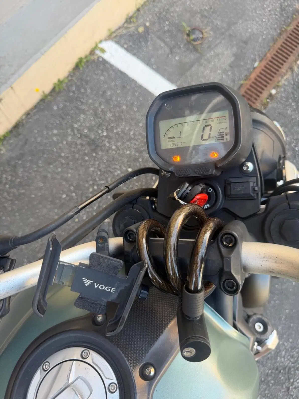 Voge Trofeo 300AC (2021 - 26) (8)