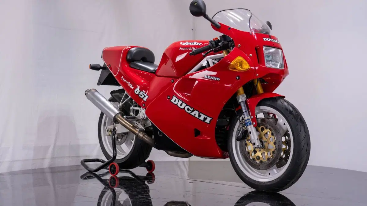 Ducati 851 Superbike Strada (1990) (9)