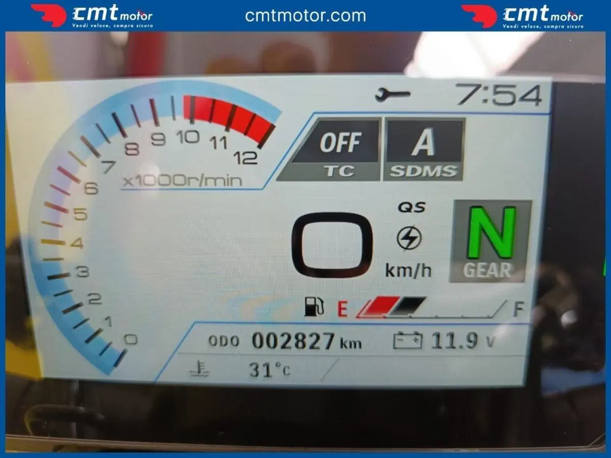 Suzuki GSX-8S (2023 - 24) (4)