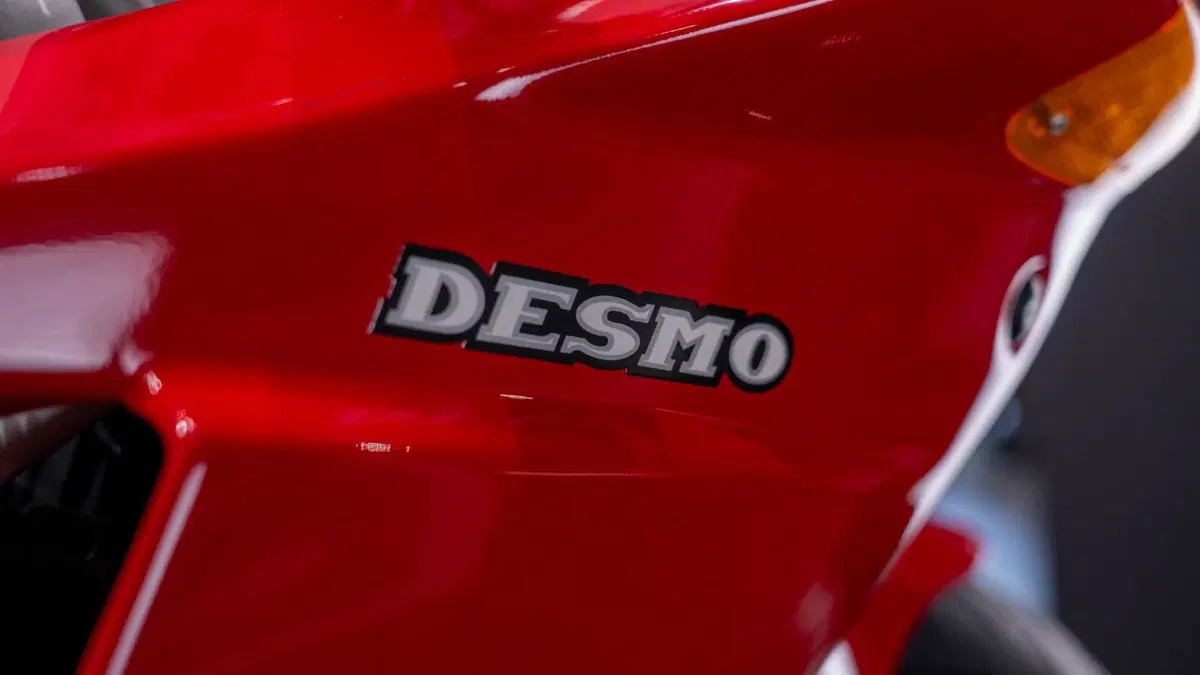 Ducati 851 Superbike Strada (1990) (18)