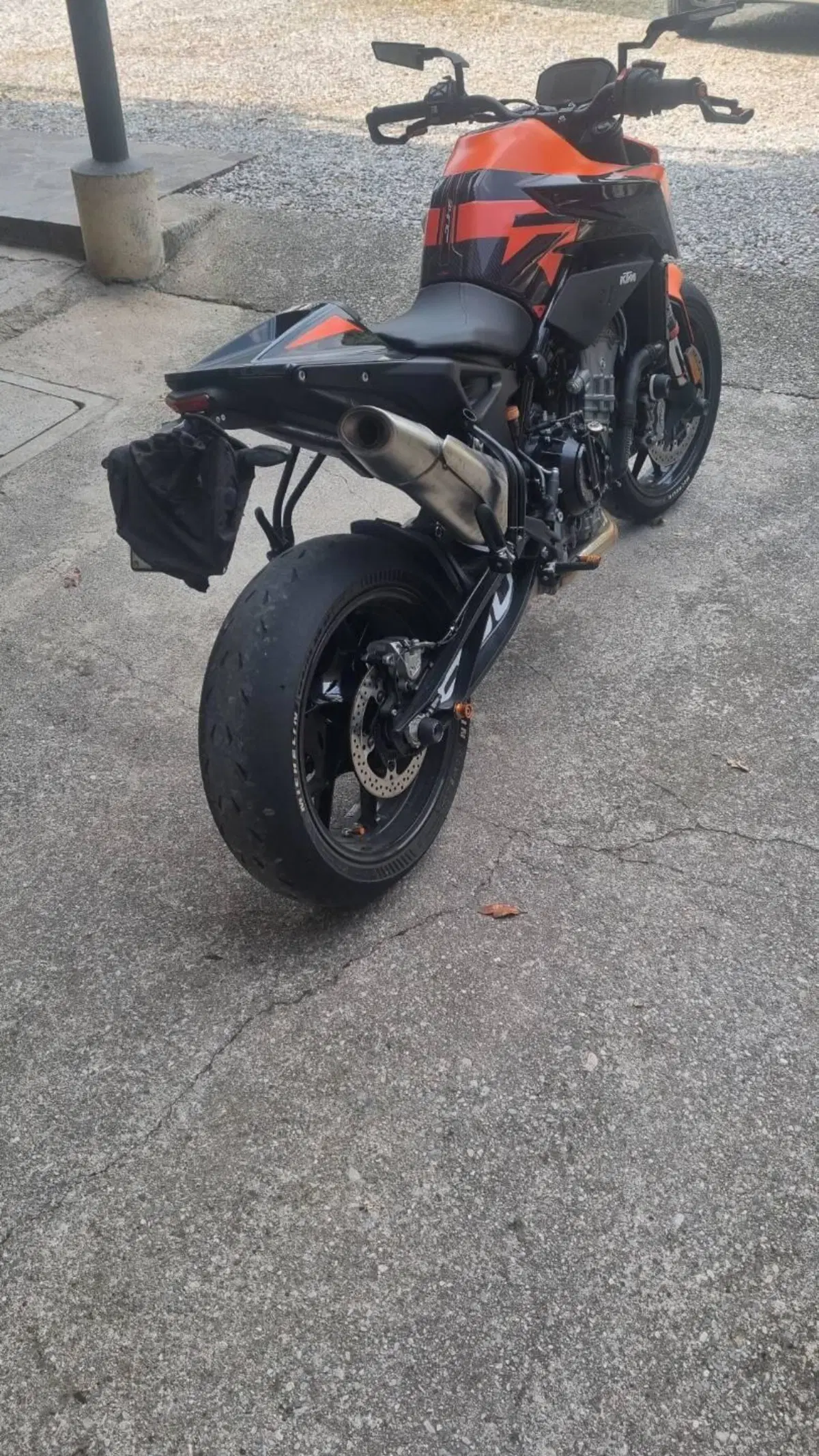 KTM 890 Duke (2021 - 23) (4)